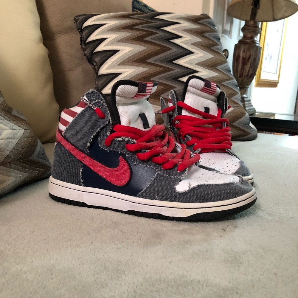 Nike SB Dunk High “Born In The USA”